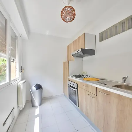 Near Cap D'antibes & Beach Two-bedroom * Antibes
